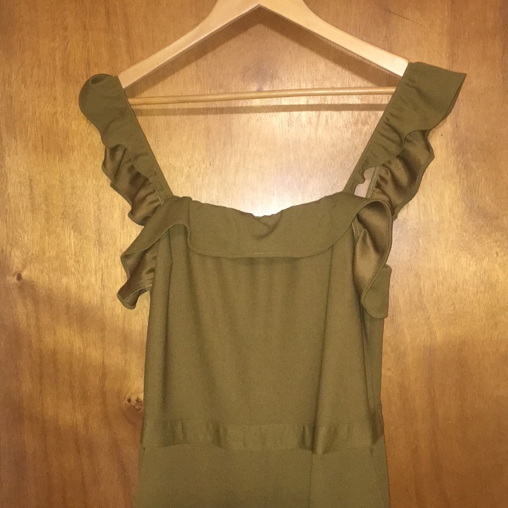 Kittenish jumpsuit olive green